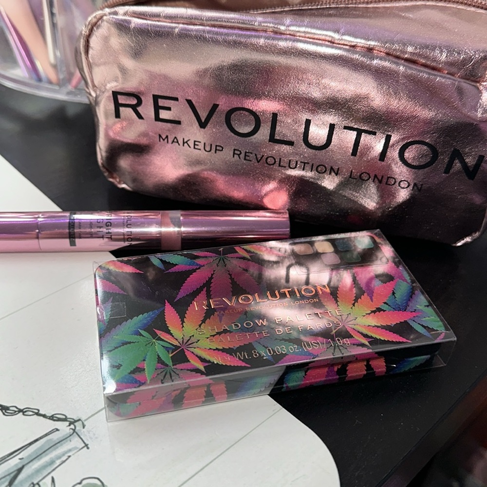 Makeup Revolution 3pcs bundle